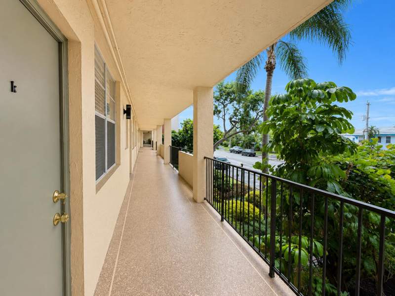 1 bedroom Condominium at 2400 NE 10th Street #205, Casa Verano Condo, Pompano Beach — photo 2