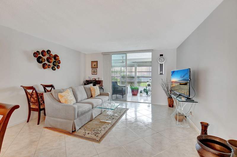 2 bedroom Condominium at 14773 Cumberland Drive #102 D, Villages Of Oriole Deauville Condo, Delray Beach — photo 5