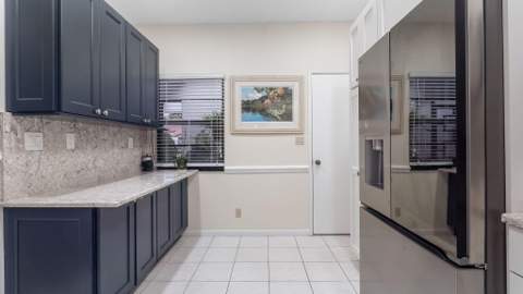 6353 Royal Manor Circle, Delray Beach FL - photo 9 of 32