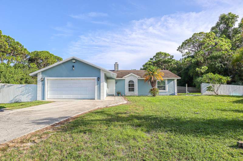 3 bedroom Single Family Residence at 11714 Orange Boulevard, The Acreage, The Acreage — photo 2