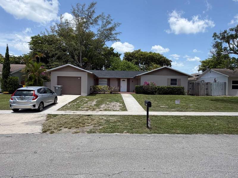 4 bedroom Single Family Residence at 10241 Sleepy Brook Way, Boca Trails 1, Boca Raton — photo 2