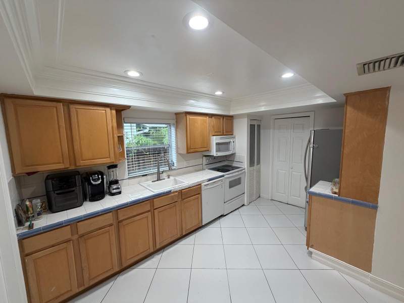 4 bedroom Single Family Residence at 10241 Sleepy Brook Way, Boca Trails 1, Boca Raton — photo 3