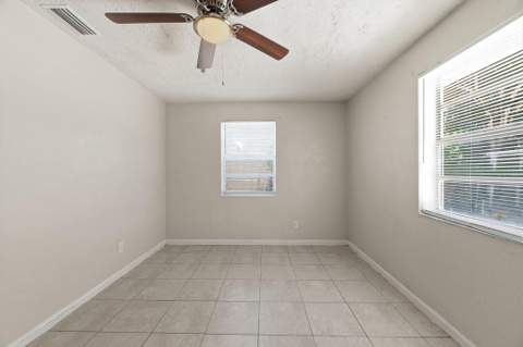 4888 Prince Drive, Lake Worth Beach FL - photo 14 of 30