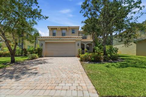 2709 Pienza Circle, Royal Palm Beach FL - photo 7 of 38
