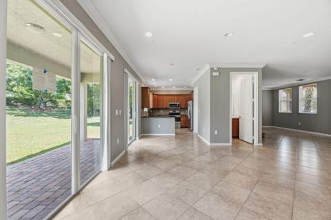 2709 Pienza Circle, Royal Palm Beach FL - photo 11 of 38
