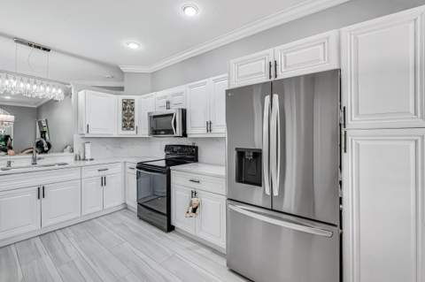 9636 Crescent View Drive, Boynton Beach FL - photo 15 of 74
