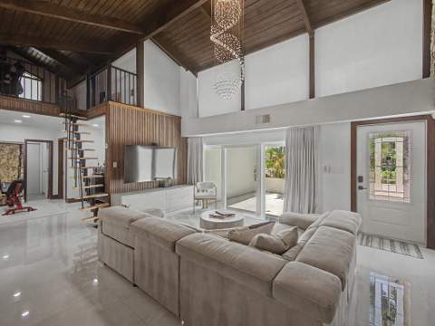 21521 Sassafras Road, Boca Raton FL - photo 6 of 37