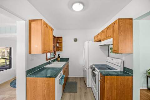 306 Fernandina Street, Fort Pierce FL - photo 10 of 41