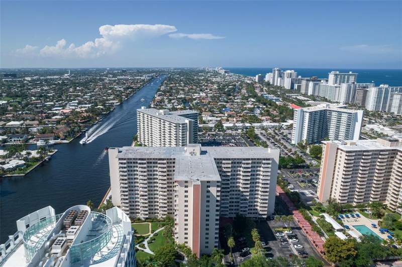 1 bedroom Stock Cooperative at 3233 NE 34th Street #1112A, Coral Ridge Towers Co-Op, Fort Lauderdale — photo 2