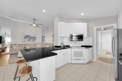 2451 SW Parkside Drive, Palm City FL - photo 10 of 42