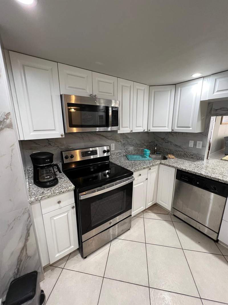 1 bedroom Condominium at 1865 S Ocean Drive #17h, Prince George, Hallandale Beach — photo 3