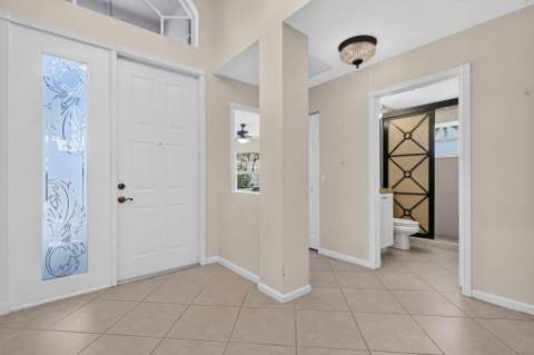 8135 Playa Del Sur Boulevard, Lake Worth FL - photo 8 of 53