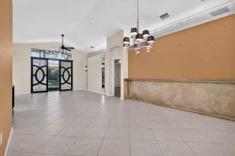8135 Playa Del Sur Boulevard, Lake Worth FL - photo 17 of 53