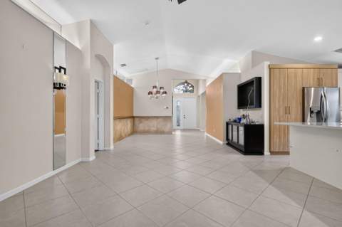 8135 Playa Del Sur Boulevard, Lake Worth FL - photo 15 of 53