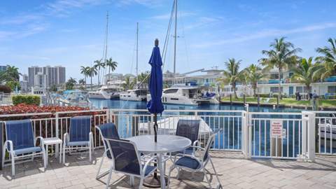 3220 Bayview Drive #202, Fort Lauderdale FL - photo 16 of 21