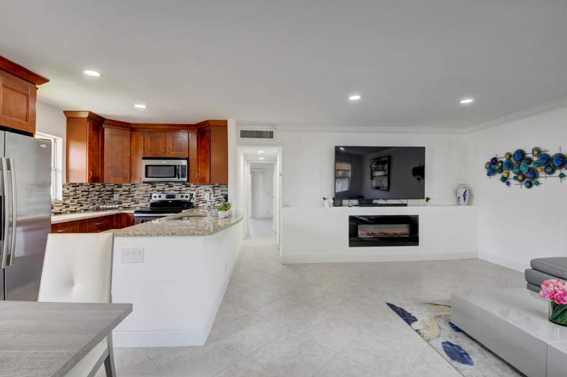 2 bedroom Condominium at 468 Saxony J, Kings Point Saxony Condos, Delray Beach — photo 4