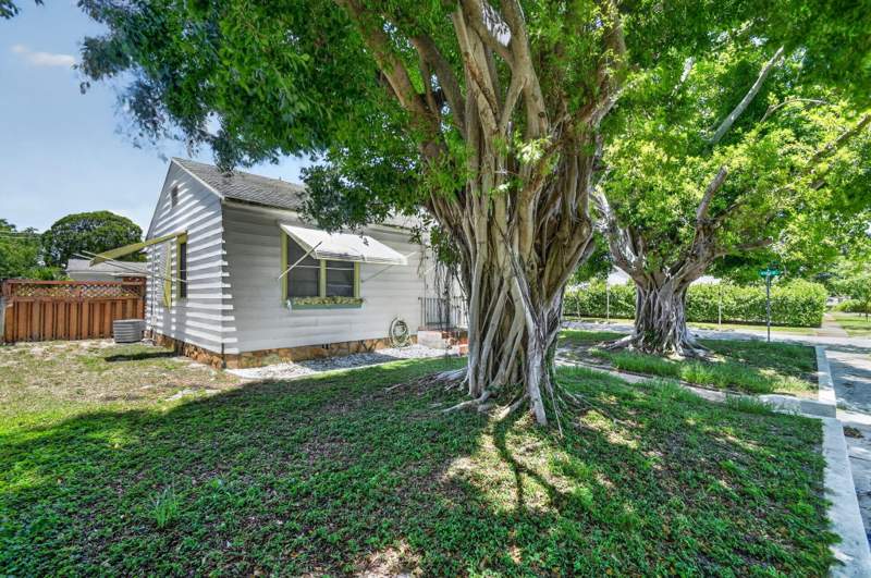 2 bedroom Single Family Residence at 6901 Garden Avenue, Forest Ridge Park, West Palm Beach — photo 2
