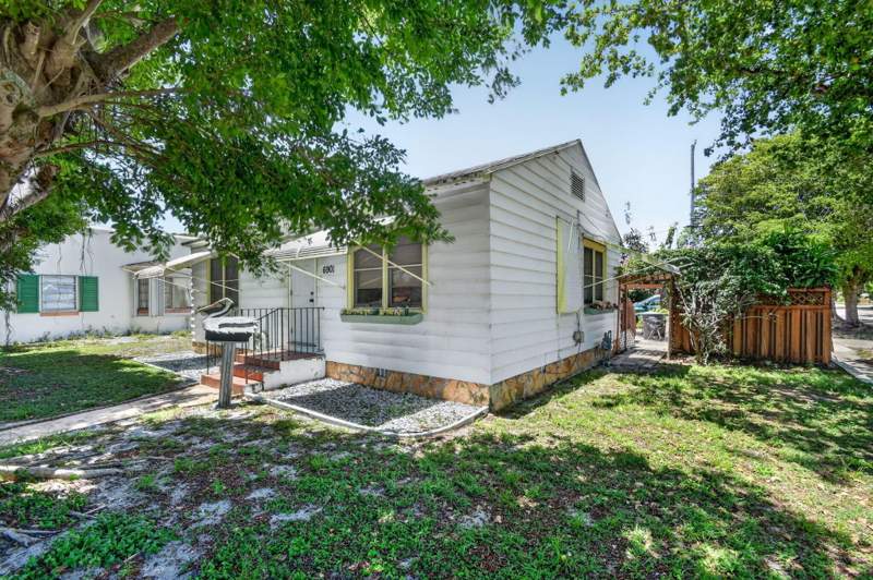 2 bedroom Single Family Residence at 6901 Garden Avenue, Forest Ridge Park, West Palm Beach — photo 4