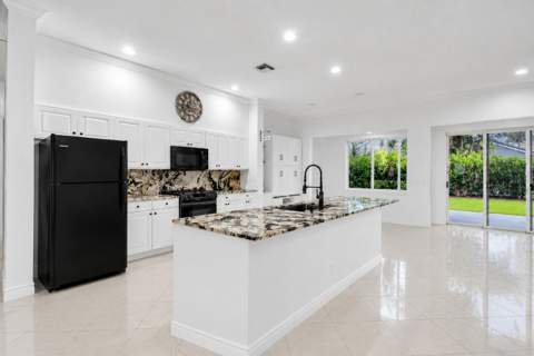 8914 Brittany Lakes Drive, Boynton Beach FL - photo 6 of 50