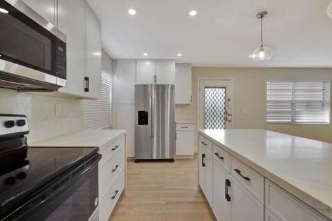 802 Burgundy Q, Delray Beach FL - photo 12 of 55