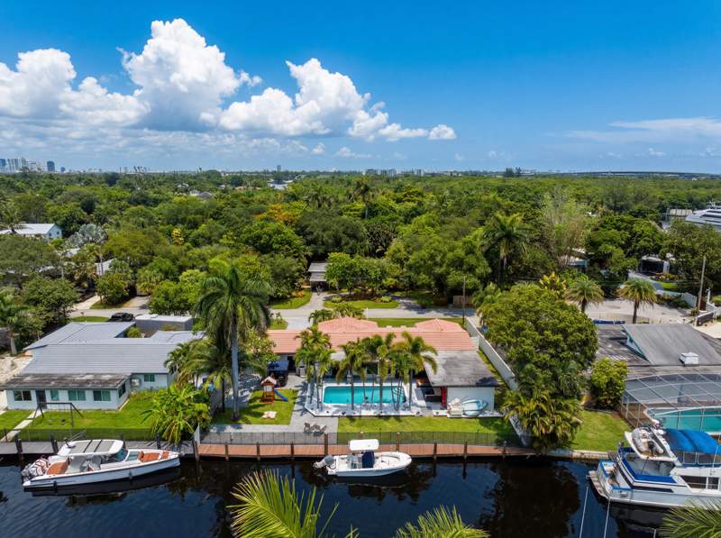4 bedroom Single Family Residence at 2587 SW 30TH Avenue, RIVERLAND MANORS, Fort Lauderdale — photo 1