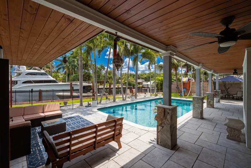 4 bedroom Single Family Residence at 2587 SW 30TH Avenue, RIVERLAND MANORS, Fort Lauderdale — photo 2
