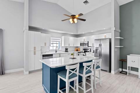 5256 Tiffany Anne Circle, West Palm Beach FL - photo 10 of 72