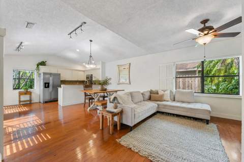 11220 NW 45th Street, Coral Springs FL - photo 11 of 43