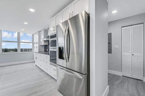 2751 S Ocean Drive #1008, Hollywood FL - photo 24 of 61