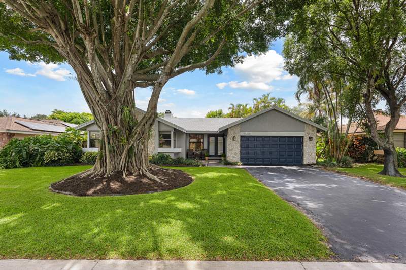 3 bedroom Single Family Residence at 11220 NW 45th Street, Beachwood Heights, Coral Springs — photo 3