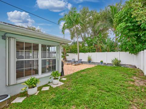 683 SW 2nd Street, Boca Raton FL - photo 11 of 48