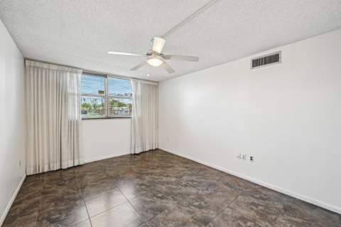 9150 Lime Bay Boulevard #103, Tamarac FL - photo 23 of 42