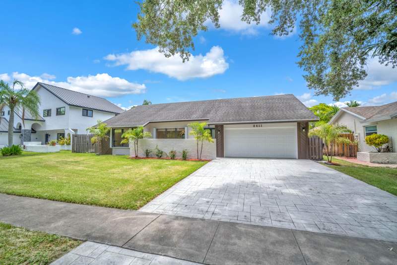 3 bedroom Single Family Residence at 8411 SW 57th Street, Davie Lake Estates, Davie — photo 3