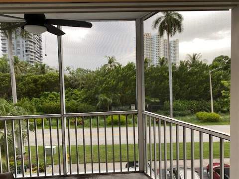 300 Diplomat Parkway #307, Hallandale Beach FL - photo 6 of 17