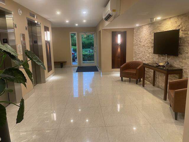 1 bedroom Condominium at 300 Diplomat Parkway #307, Fairways Riviera Condo, Hallandale Beach — photo 3