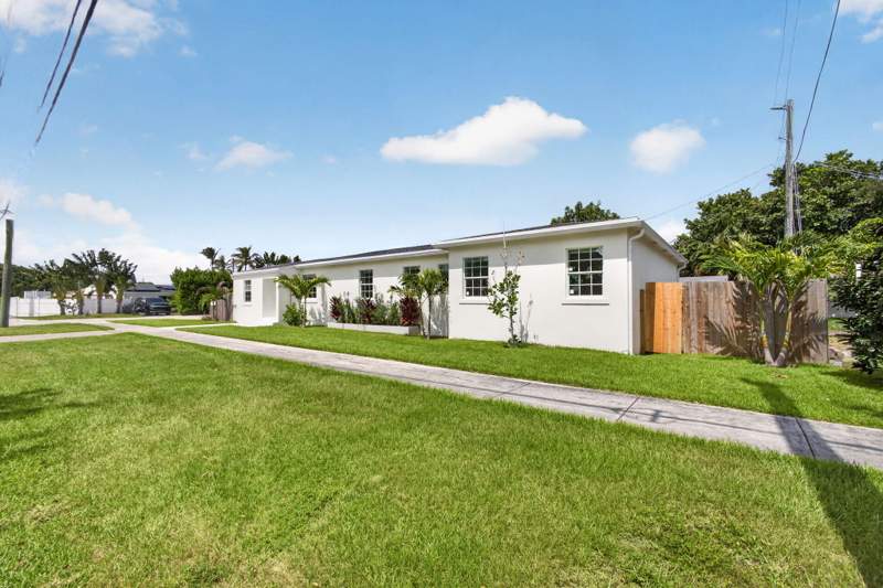 4 bedroom Single Family Residence at 3400 Parker Avenue, Willfred Park, West Palm Beach — photo 3