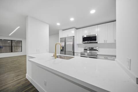 1391 E GOLFVIEW Drive #1391, Pembroke Pines FL - photo 9 of 29