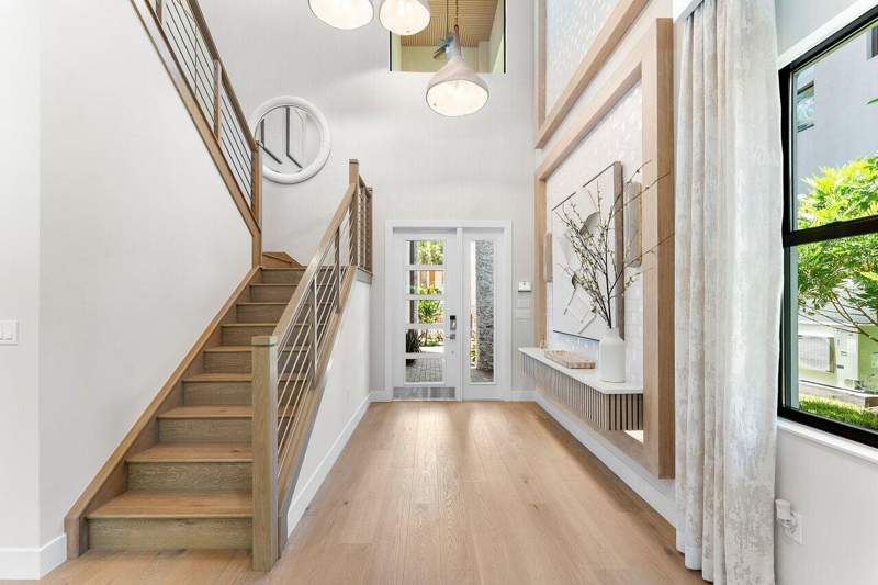 4 bedroom Single Family Residence at 531 41st Street, North Palm Beach Pl No 1 Blks 8-12 Repl, West Palm Beach — photo 3