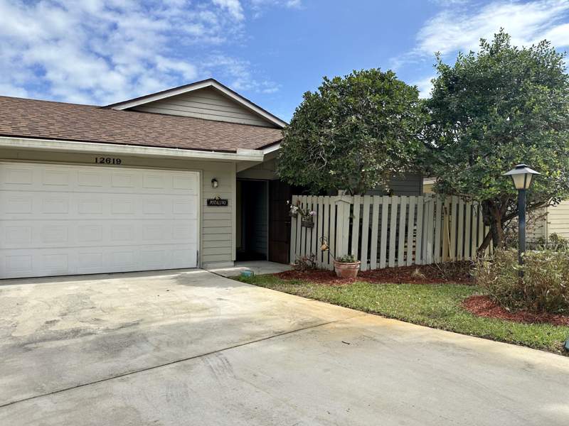 2 bedroom Villa at 12619 SE Cascades Court, Eaglewood, Hobe Sound — photo 4