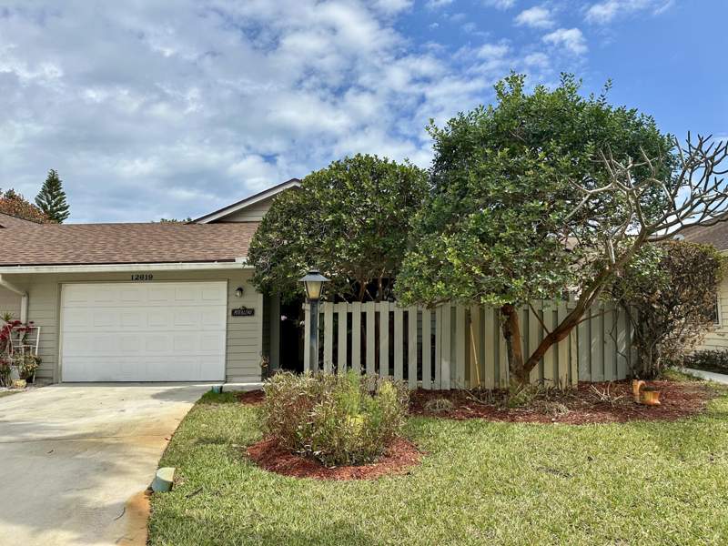 2 bedroom Villa at 12619 SE Cascades Court, Eaglewood, Hobe Sound — photo 2