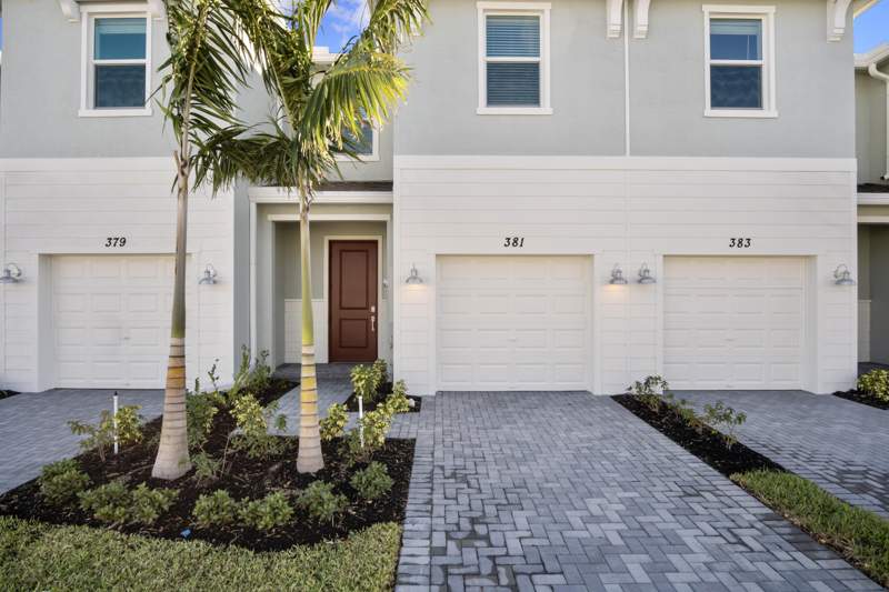 3 bedroom Townhouse at 381 SE Crossoak Lane, Veranda Plat No. 9, Port St. Lucie — photo 4