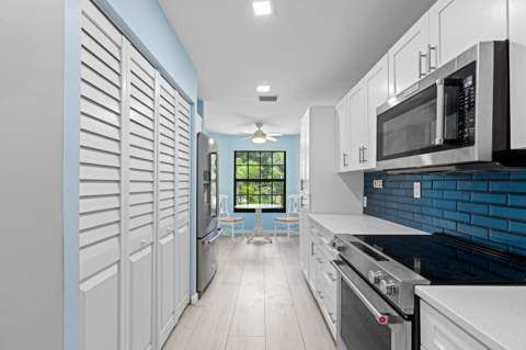 471 Ashwood Place, Boca Raton FL - photo 6 of 42