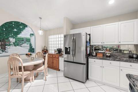 12185 Castle Pines Road, Boynton Beach FL - photo 13 of 31