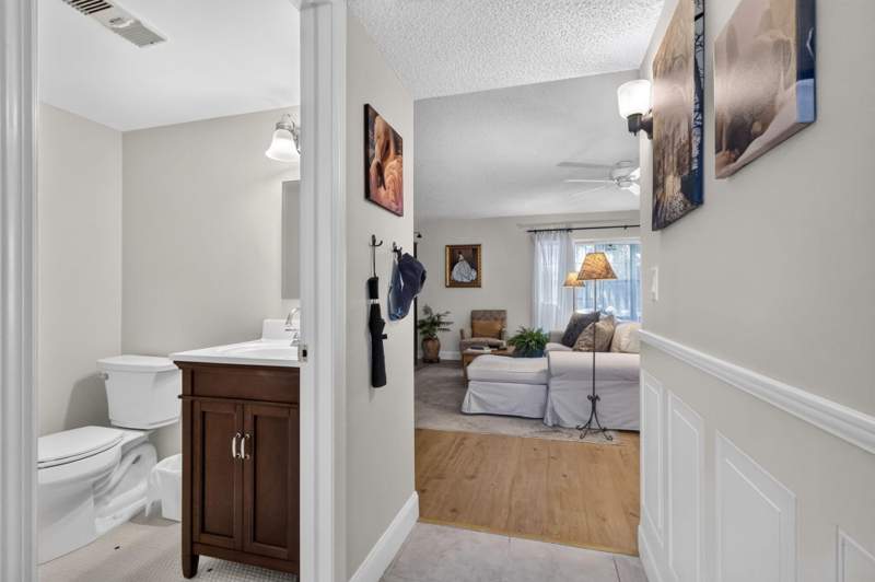 1 bedroom Condominium at 709 Lori Drive #211, Lakeside Village Condo 9, Palm Springs — photo 4