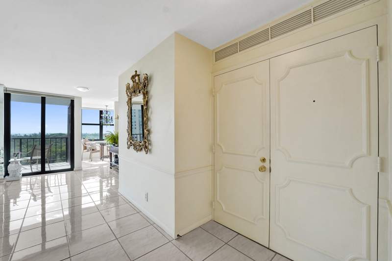 2 bedroom Condominium at 936 Intracoastal Drive #10E, Corinthian On The Intracoastal, Fort Lauderdale — photo 5