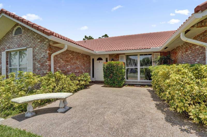 4 bedroom Single Family Residence at 3145 NW 116th Avenue, Coral Springs Country Club, Coral Springs — photo 5