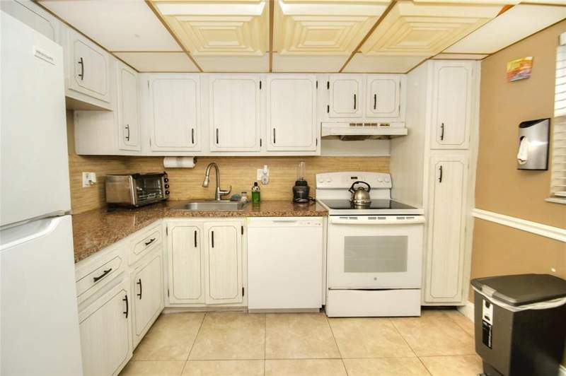 1 bedroom Condominium at 8401 Lagos De Campo Boulevard #306V, Sands Point Condominium V, Tamarac — photo 4
