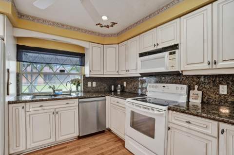 3145 NW 116th Avenue, Coral Springs FL - photo 14 of 37