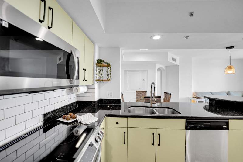 2 bedroom Condominium at 110 N Federal Highway #1410, Waverly At Las Olas Condo, Fort Lauderdale — photo 4