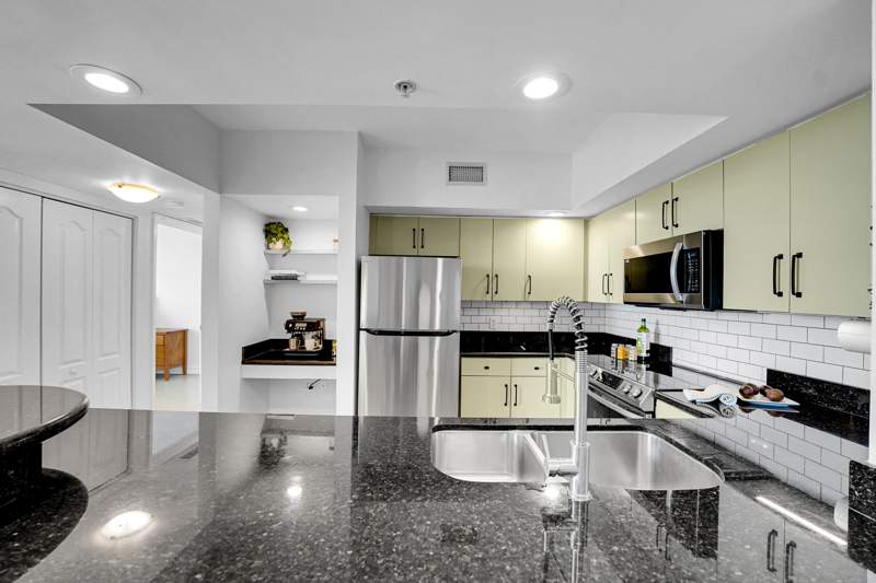 2 bedroom Condominium at 110 N Federal Highway #1410, Waverly At Las Olas Condo, Fort Lauderdale — photo 5